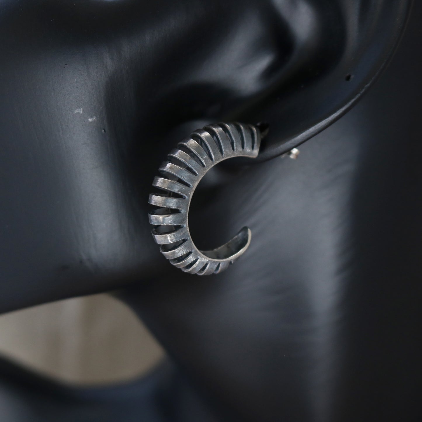SV925 Nautilus Earrings.
