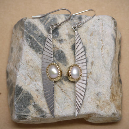 SV925/K18. Dawn Breaks Earrings.