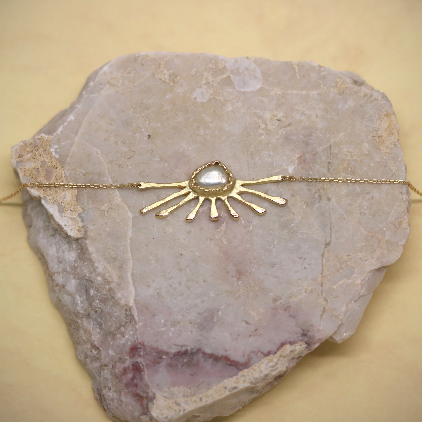 K18 Sun Rise Necklace.