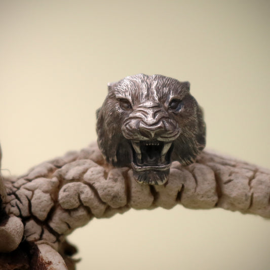 SV925 Nature Bites Back ring.