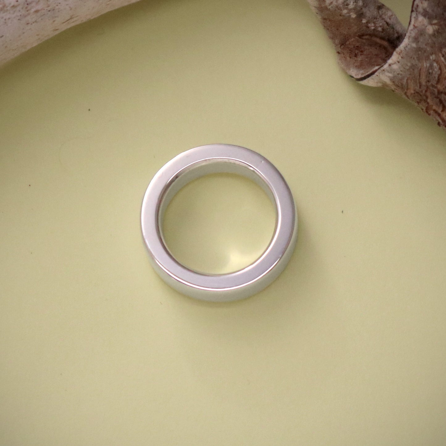 SV925 Flat Plane Ring.