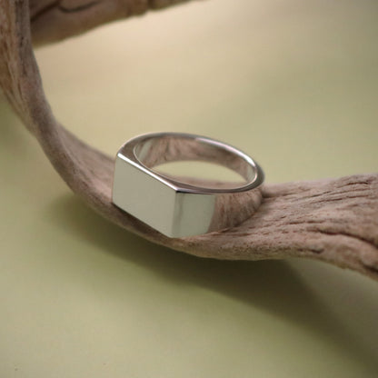 SV925. Plane Signet Ring.(Rectangle)