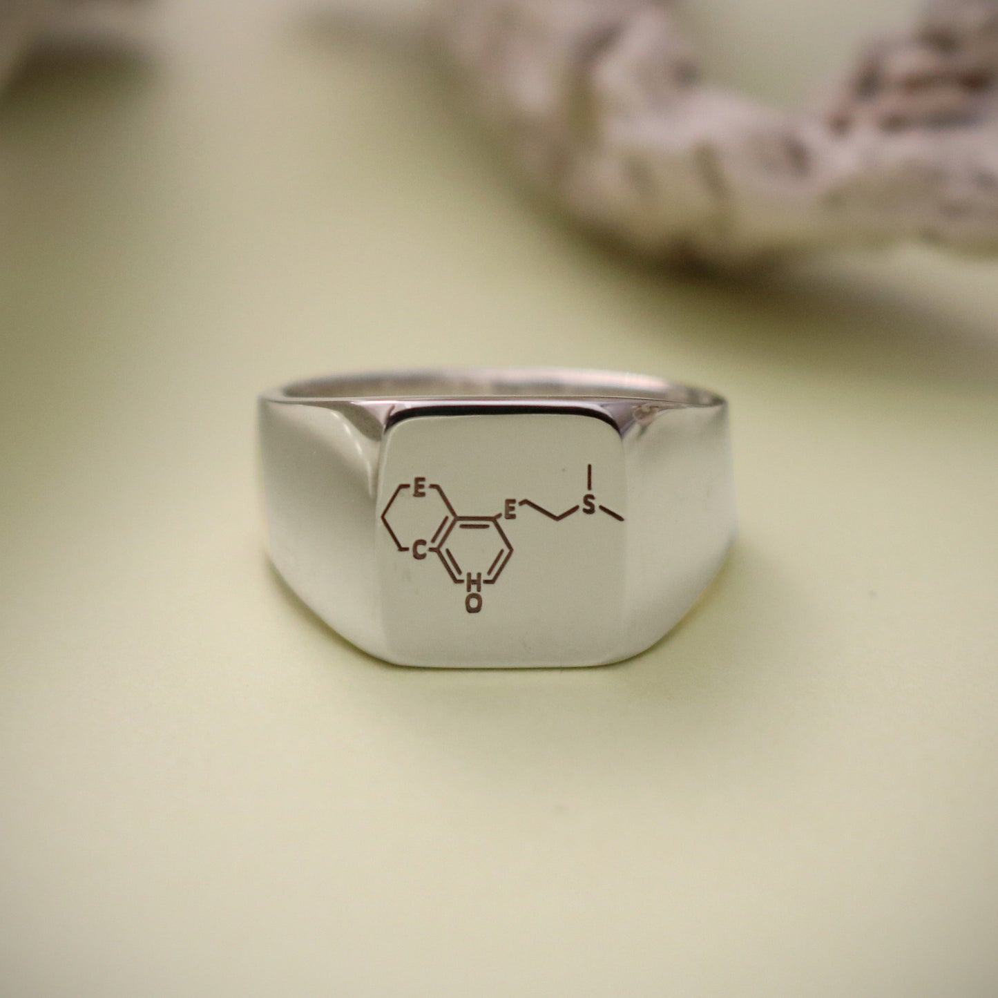 SV925.Chemical Logo Ring.