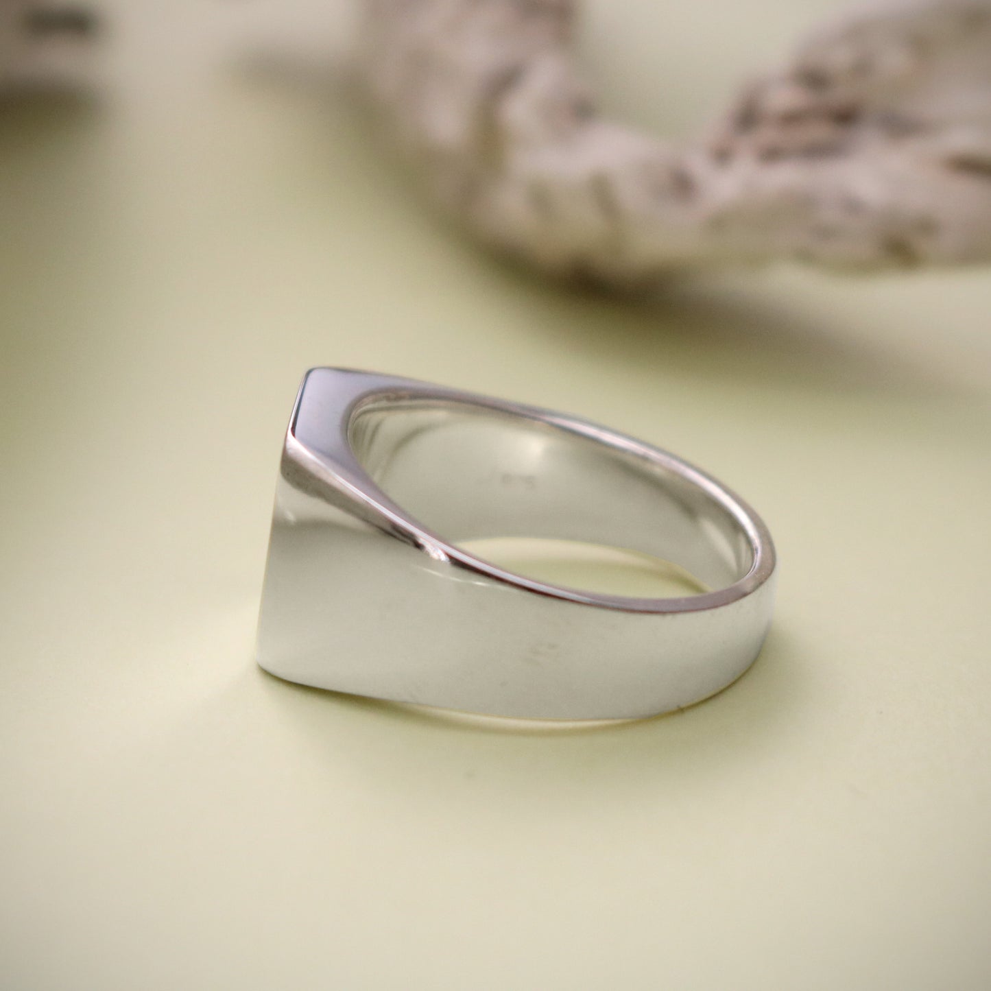 SV925.Chemical Logo Ring.