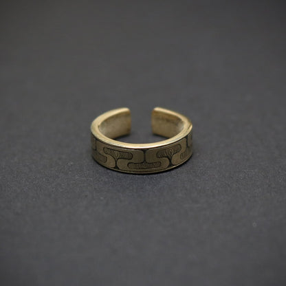 K18 KEMURI Ear Cuff.