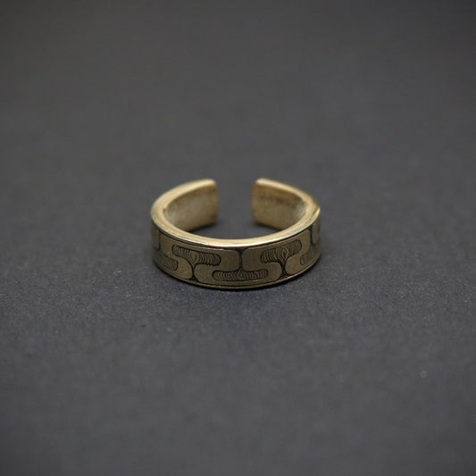 K18 KEMURI Ear Cuff.