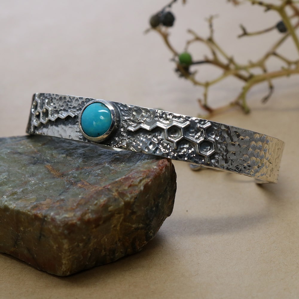 SV925 Turquoise Moon Bangle.(THC&CBD)