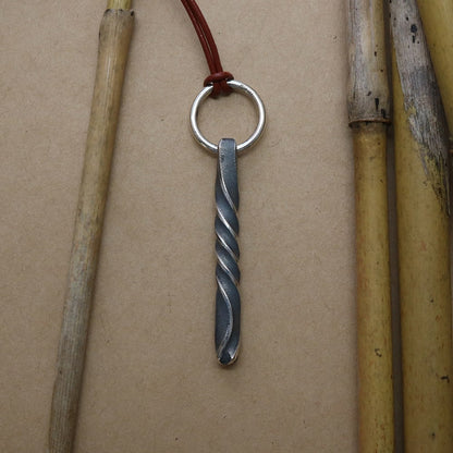 SV925 Murmuring Pendant.