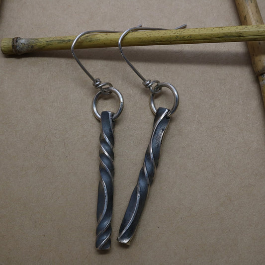 SV925 Murmuring Pierce.