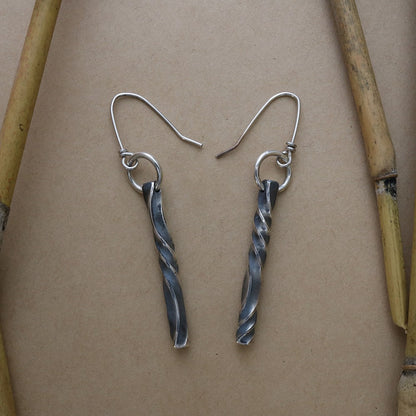 SV925 Murmuring Pierce.